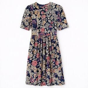 Vintage 90s Cottagecore vibes floral midi dress classic romantic coquette